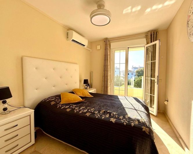 Image No.7-2 Bed Townhouse for sale