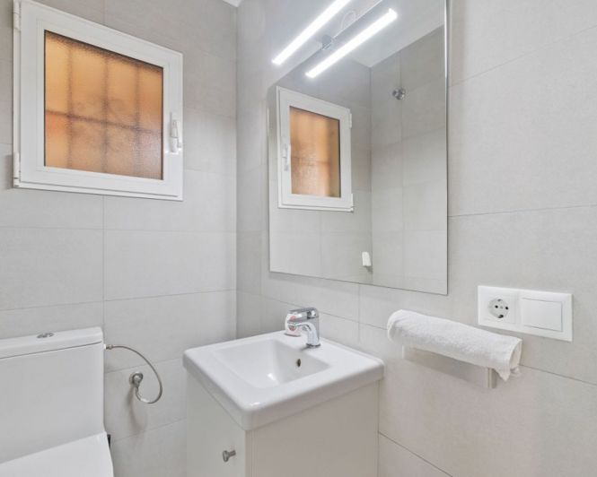 Image No.15-3 Bed Townhouse for sale