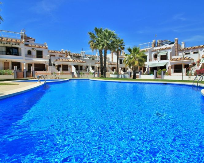 Image No.2-Maison de ville de 2 chambres à vendre à Villamartin