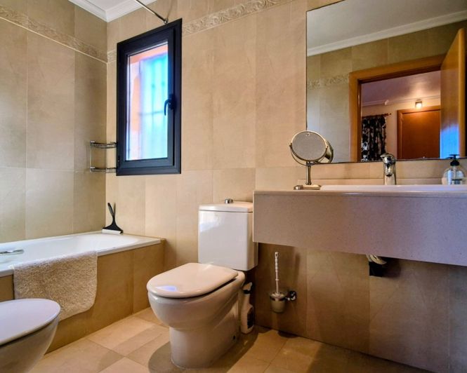 Image No.15-2 Bed Apartment for sale