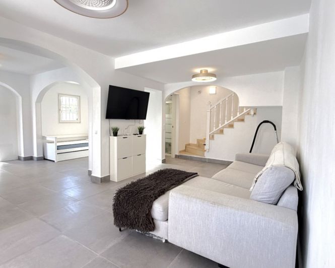 Image No.10-2 Bed Villa for sale