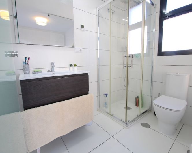 Image No.21-2 Bed Apartment for sale