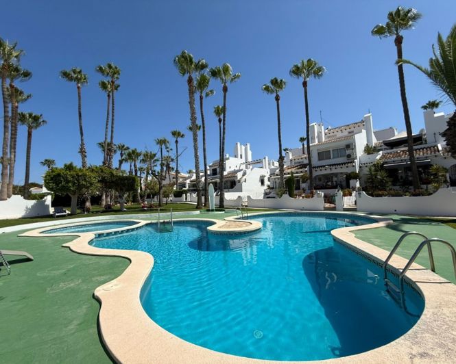 Image No.28-3 Bed Apartment for sale