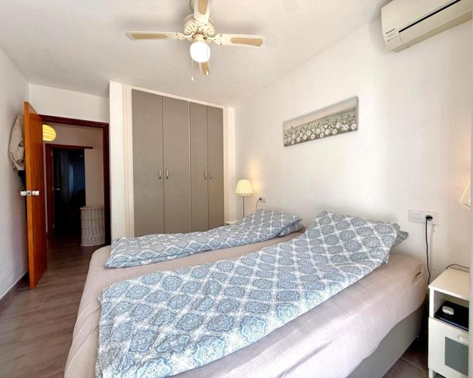 Image No.12-3 Bed Townhouse for sale