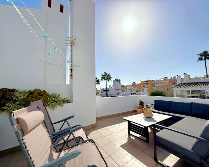 Image No.21-3 Bed Townhouse for sale