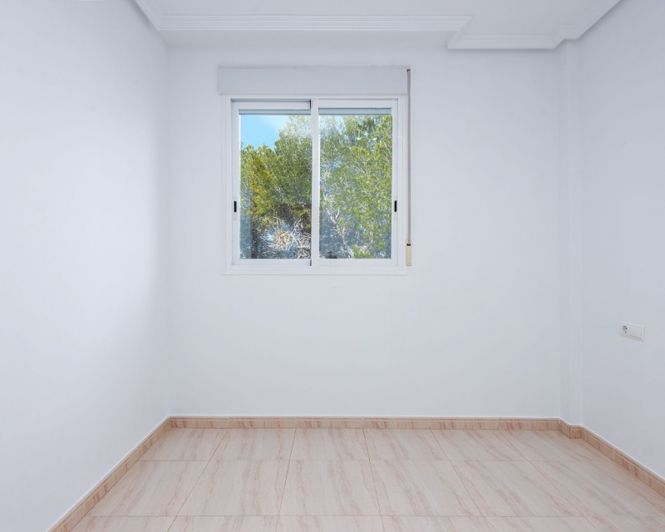 Image No.18-2 Bed Apartment for sale