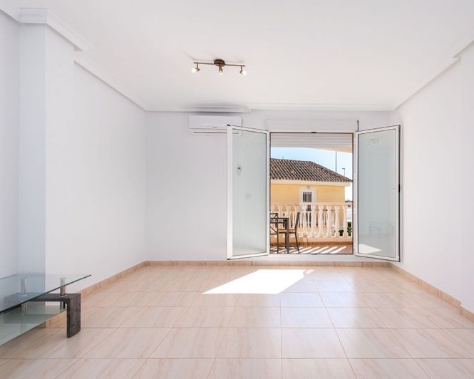 Image No.5-Appartement de 2 chambres à vendre à Cabo Roig