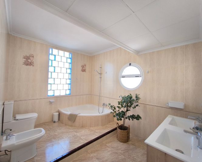 Image No.15-3 Bed Villa for sale