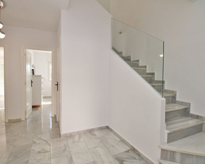 Image No.19-3 Bed Villa for sale