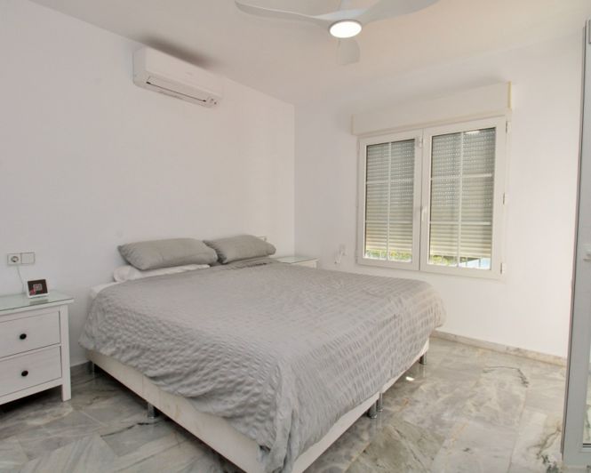 Image No.20-3 Bed Villa for sale