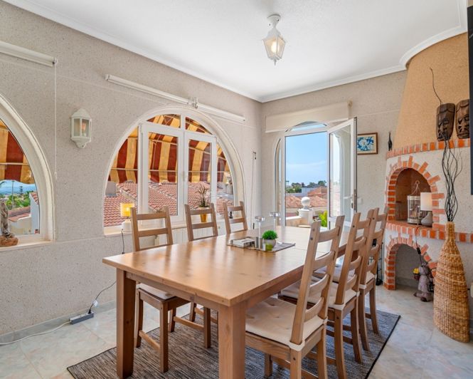 Image No.12-3 Bed Villa for sale