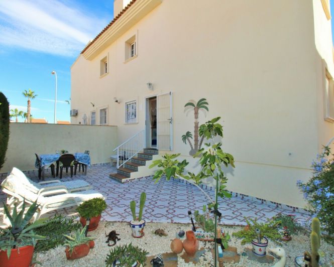 Image No.17-2 Bed Apartment for sale