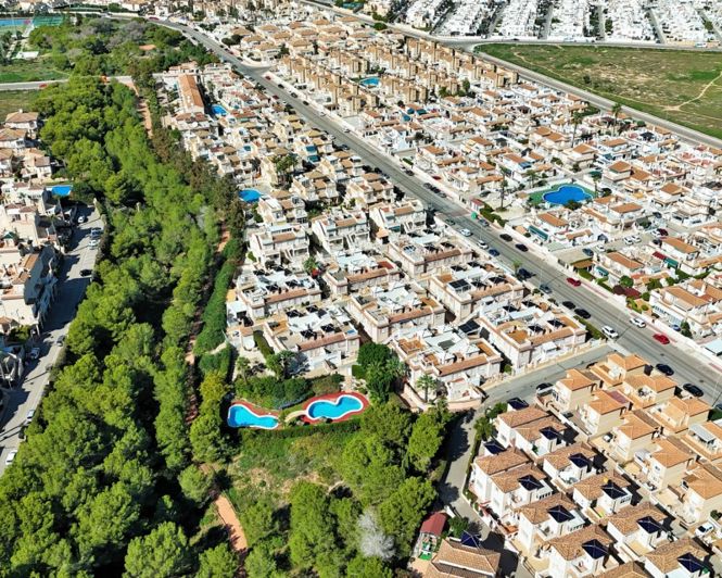 Image No.25-2 Bed Apartment for sale