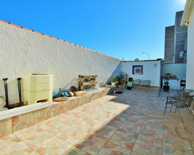 Image No.20-Villa de 2 chambres à vendre à Torrevieja