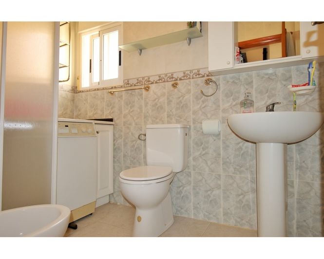 Image No.12-3 Bed Townhouse for sale