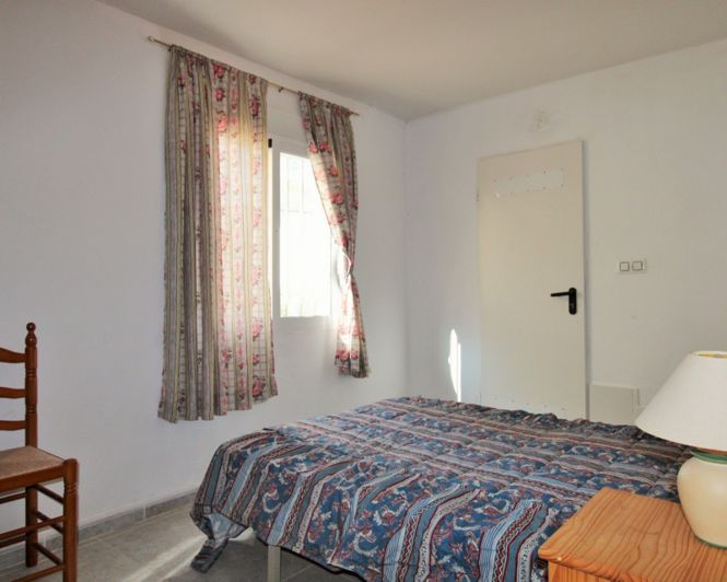 Image No.29-3 Bed Townhouse for sale