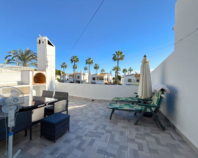 Image No.25-3 Bed Townhouse for sale