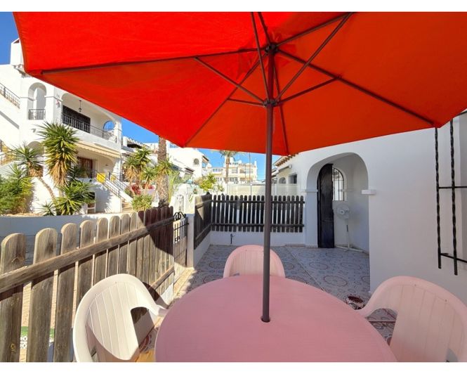 Image No.37-3 Bed Townhouse for sale