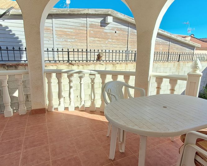 Image No.17-2 Bed Villa for sale