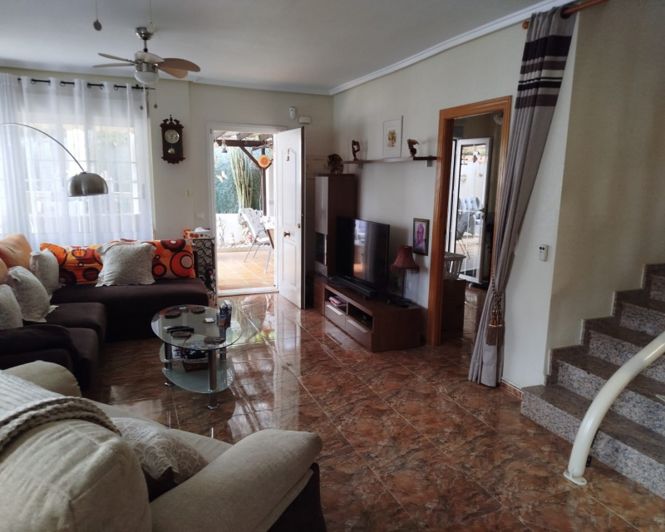 Image No.15-3 Bed Townhouse for sale