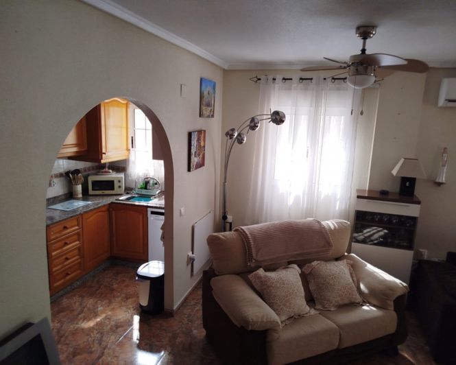 Image No.17-3 Bed Townhouse for sale