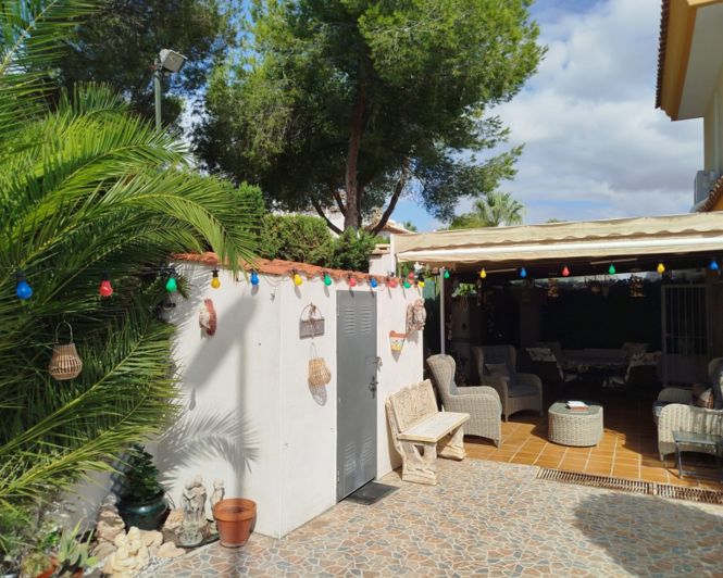 Image No.31-3 Bed Townhouse for sale