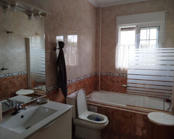 Image No.9-3 Bed Townhouse for sale