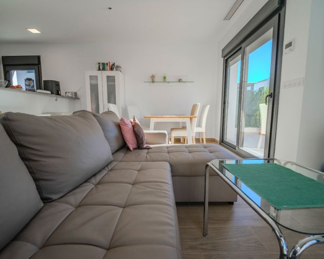 Image No.10-3 Bed Townhouse for sale