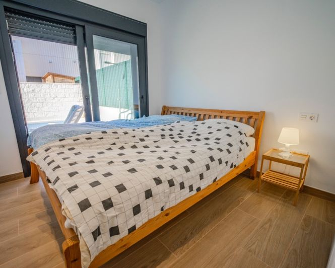 Image No.16-3 Bed Townhouse for sale