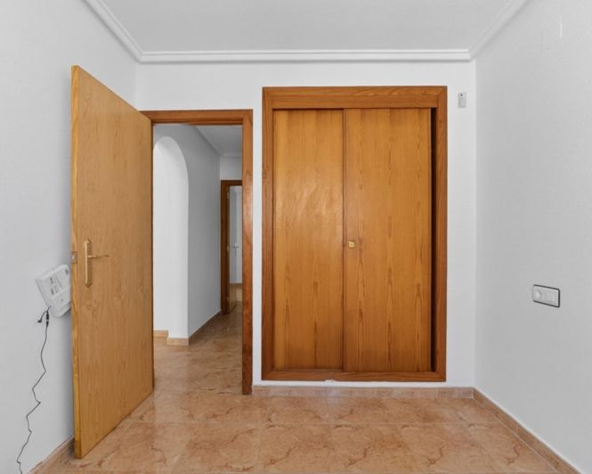 Image No.17-2 Bed Apartment for sale