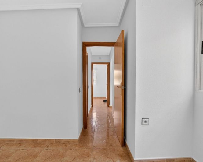 Image No.21-2 Bed Apartment for sale