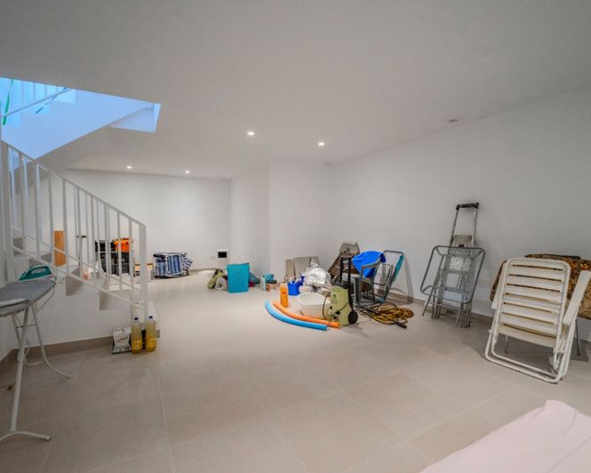 Image No.23-3 Bed Townhouse for sale