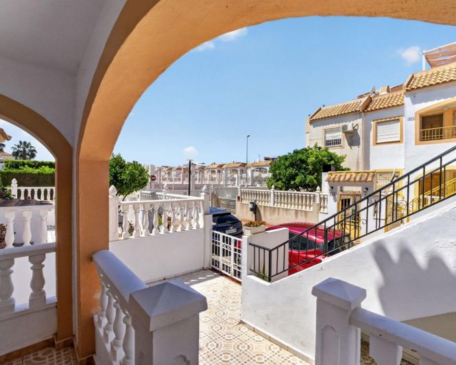 Image No.8-2 Bed Apartment for sale