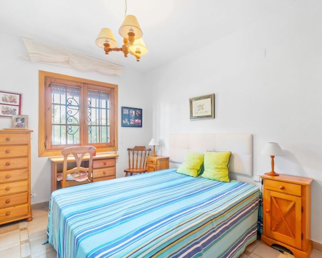 Image No.18-3 Bed Apartment for sale