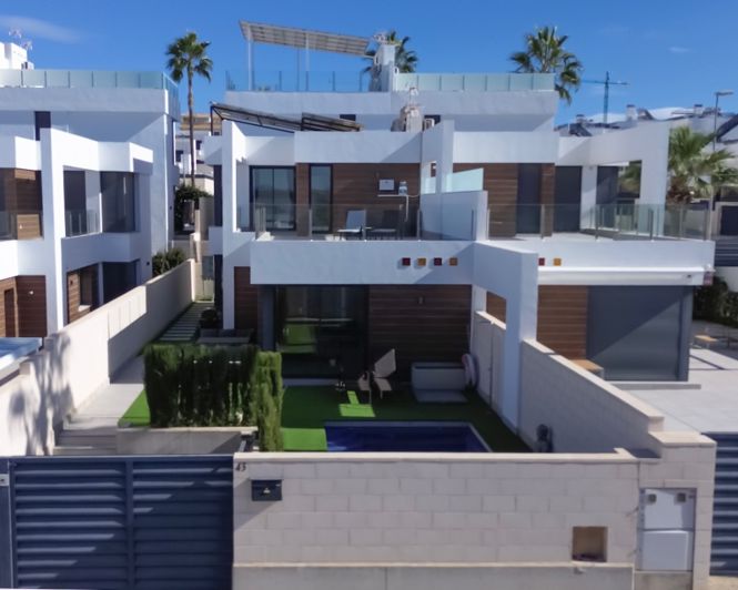 Image No.35-3 Bed Villa for sale