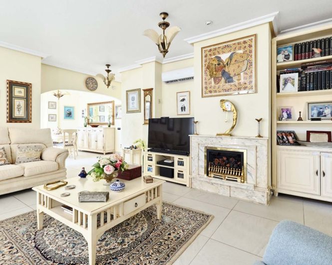 Image No.3-4 Bed Villa for sale