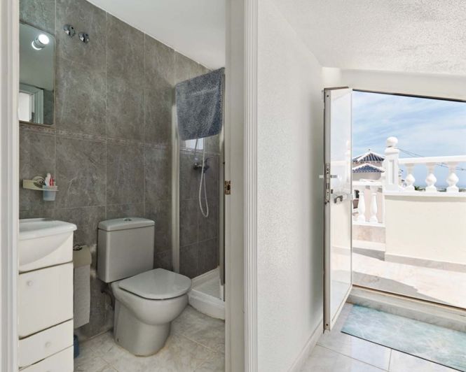 Image No.41-4 Bed Villa for sale