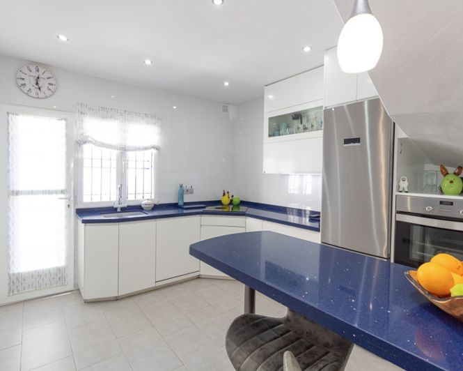 Image No.13-3 Bed Townhouse for sale