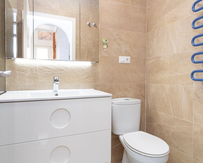 Image No.17-3 Bed Townhouse for sale