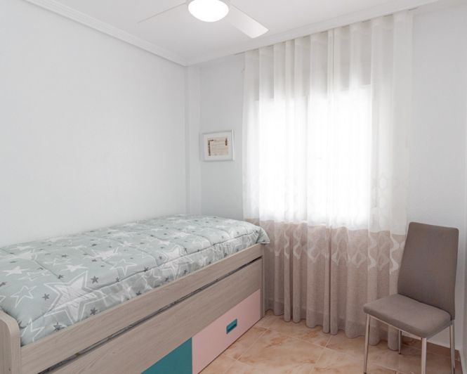 Image No.19-3 Bed Townhouse for sale