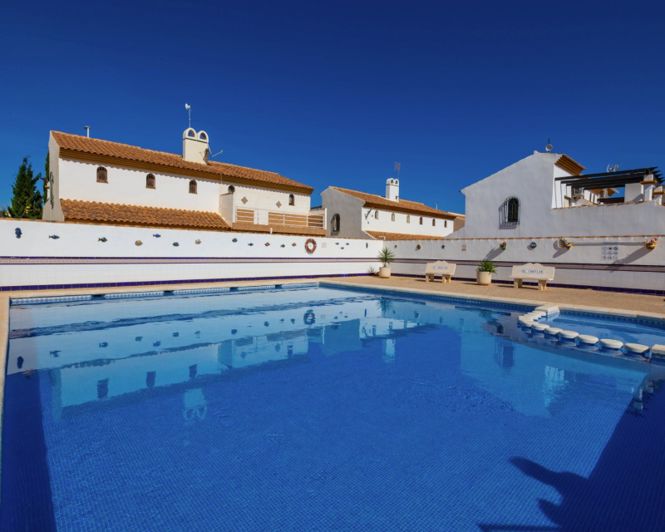 Image No.43-3 Bed Townhouse for sale