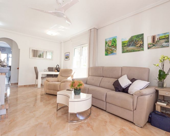 Image No.8-3 Bed Townhouse for sale