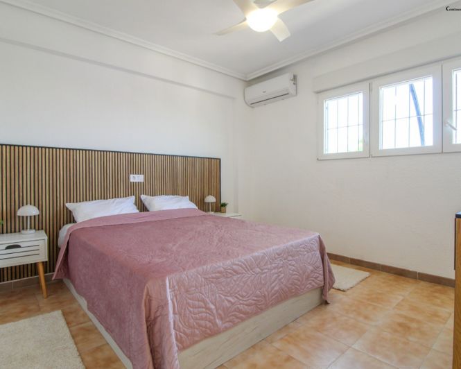 Image No.17-2 Bed Apartment for sale