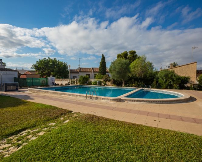 Image No.22-2 Bed Apartment for sale