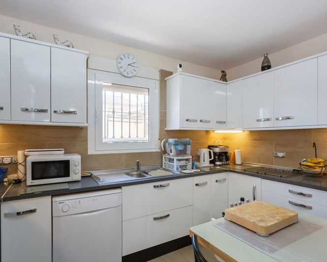 Image No.11-6 Bed Villa for sale