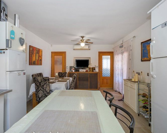 Image No.12-6 Bed Villa for sale