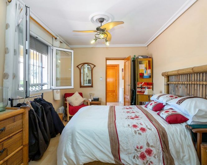 Image No.19-6 Bed Villa for sale