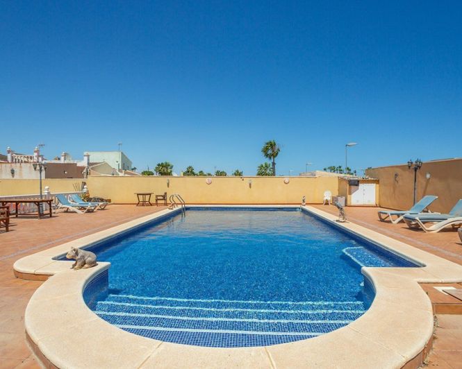 Image No.2-6 Bed Villa for sale