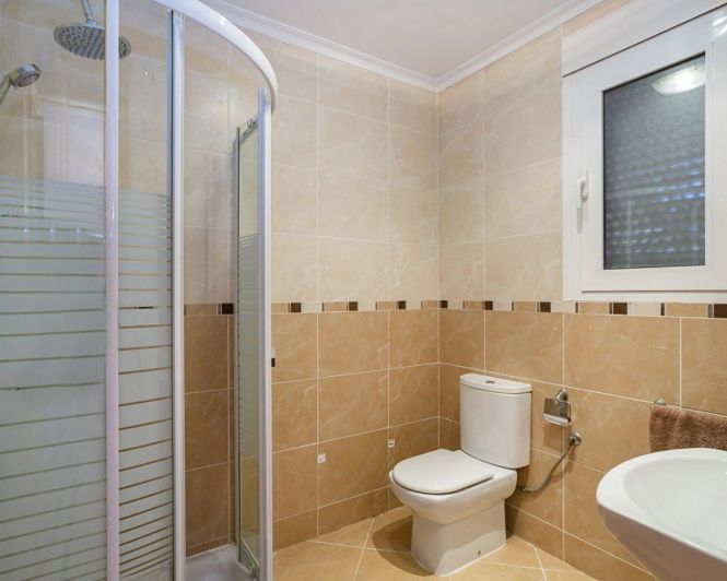 Image No.20-6 Bed Villa for sale