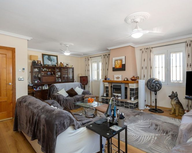 Image No.5-6 Bed Villa for sale